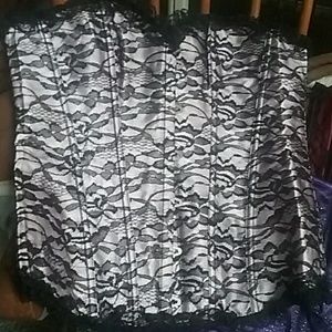 Corsets size 40 , 3 lovers lane new